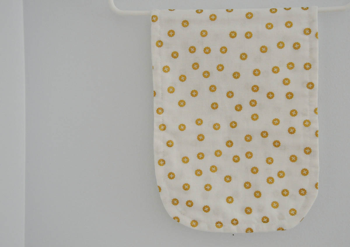 double gauze burp cloth tutorial (12 of 1) telafante